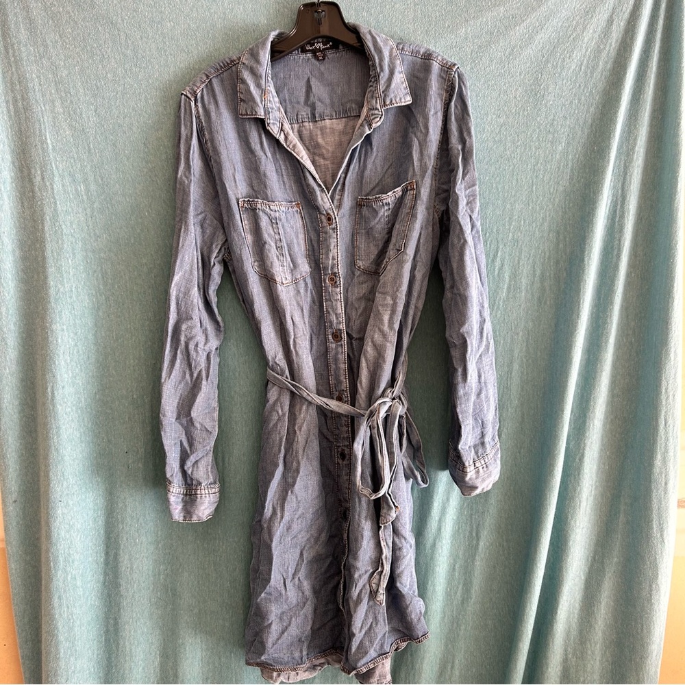 Velvet Heart Blue Long Sleeve Dress